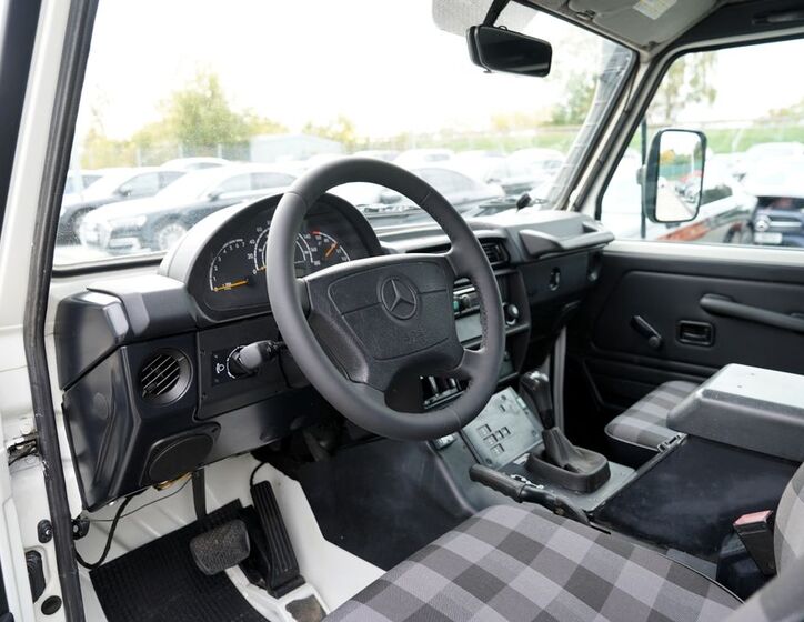 Mercedes-Benz Třídy G 12