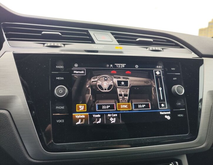 Volkswagen Touran MPV 1,5 l 110 kw