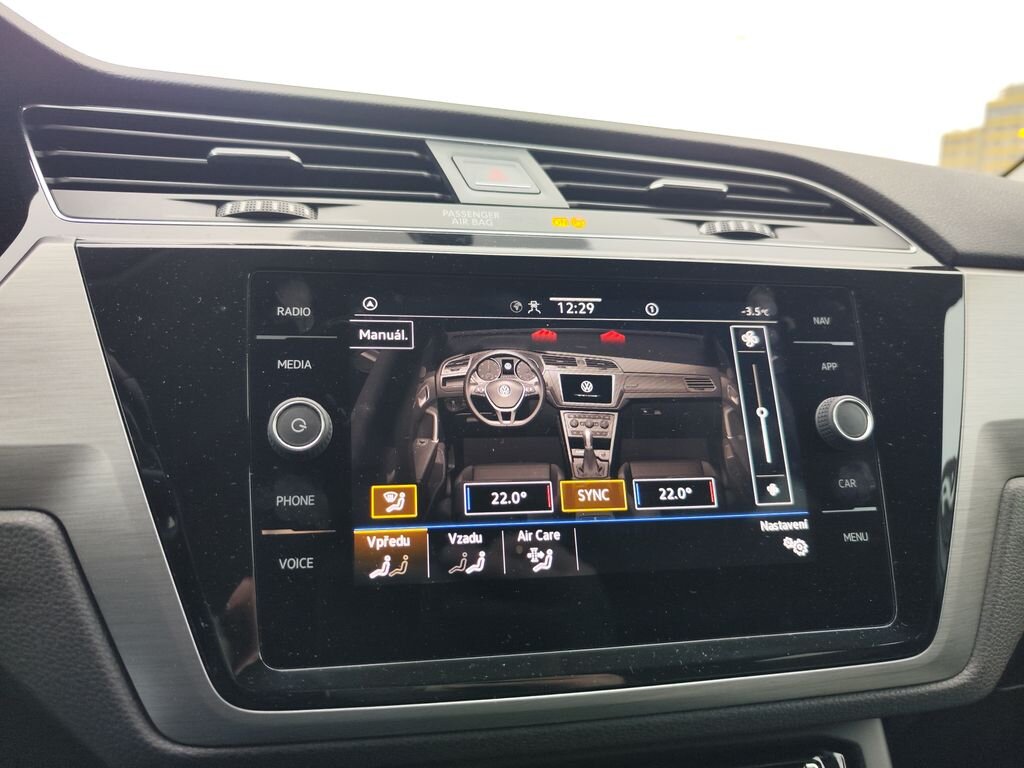 Volkswagen Touran MPV 1,5 l 110 kw