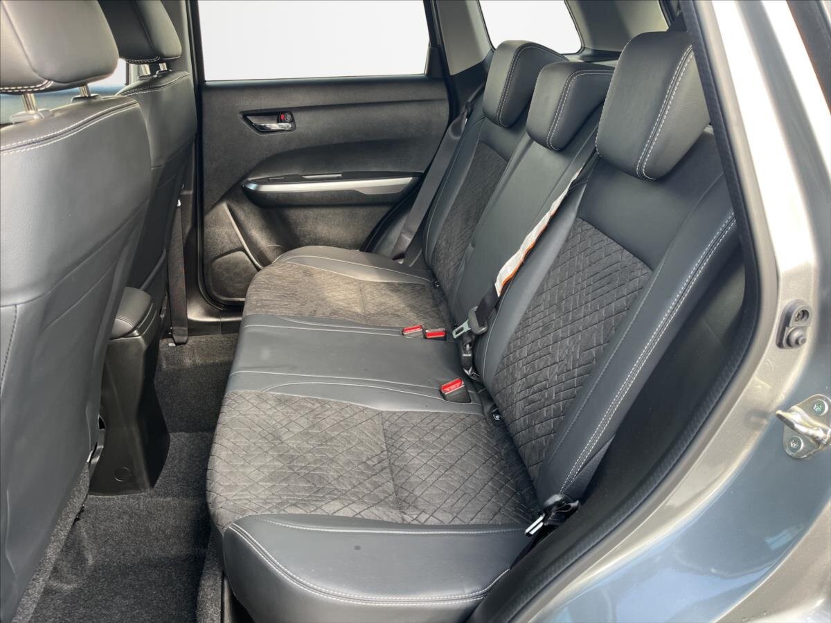 Suzuki Vitara SUV / Terénní 1,4 l 95 kw