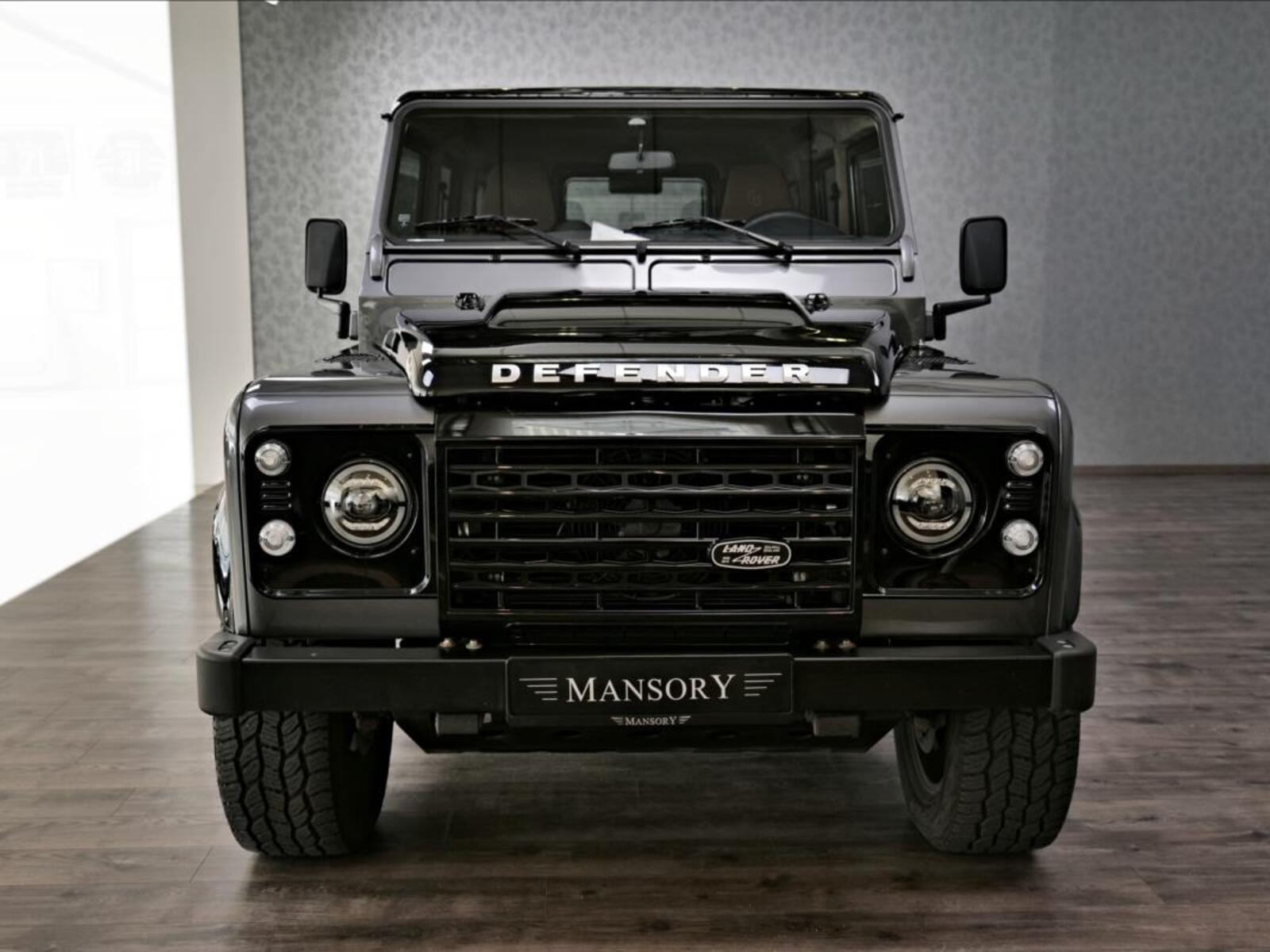Land Rover Defender 2