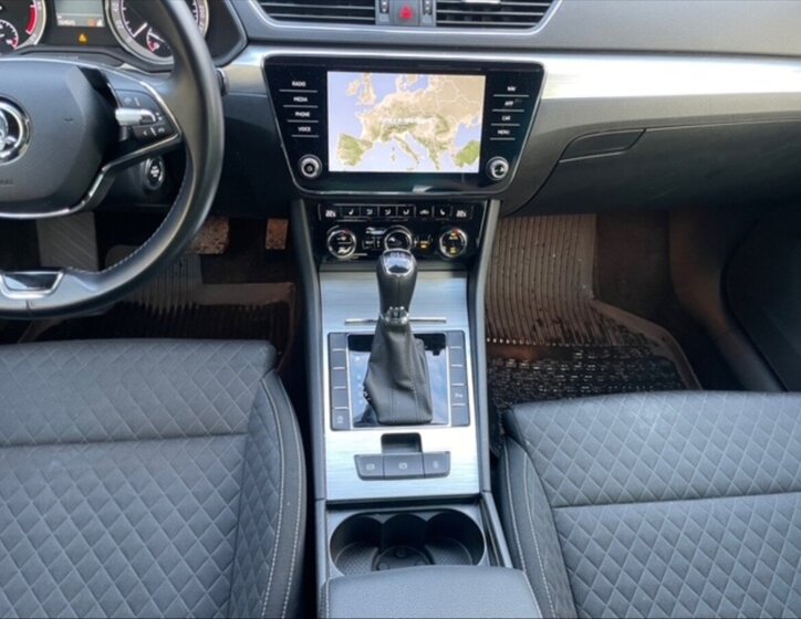 Škoda Superb Liftback 2,0 l 110 kw