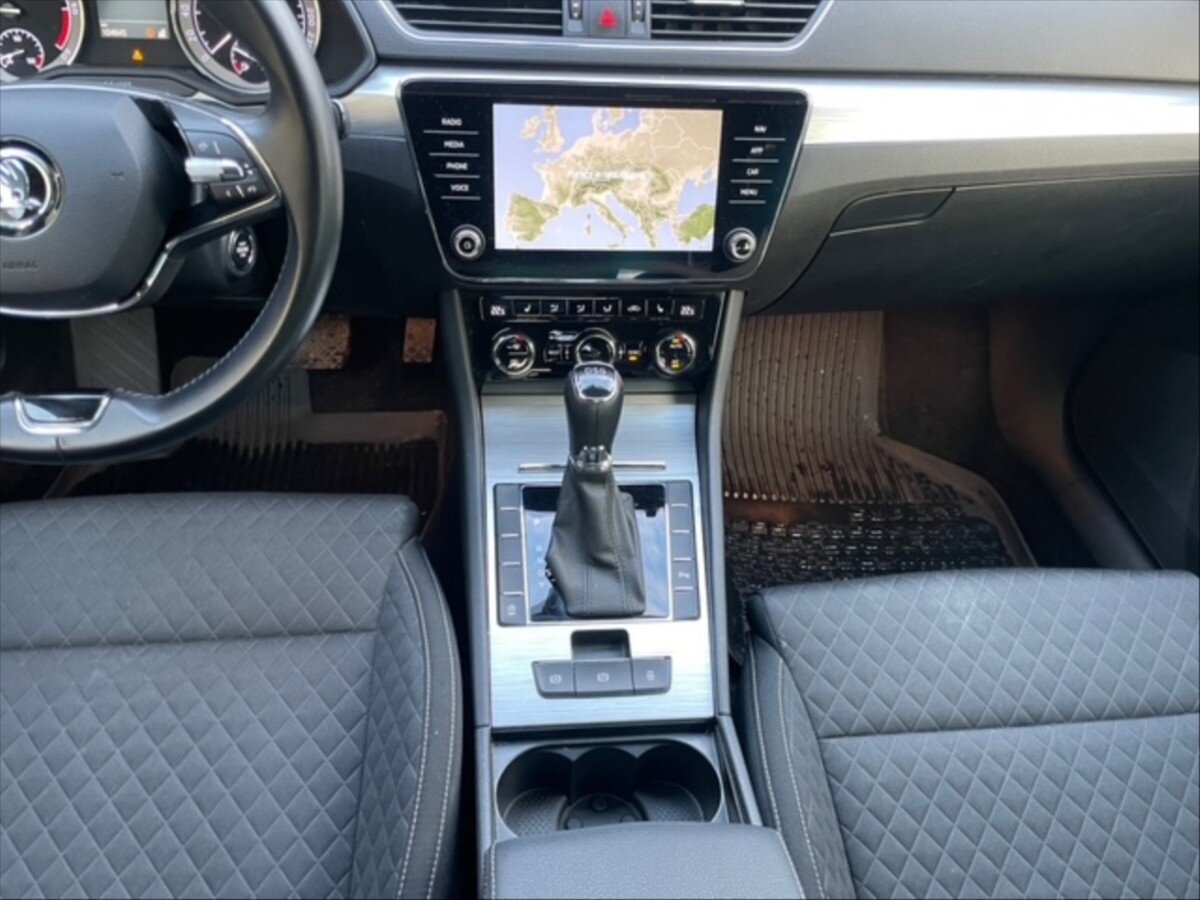 Škoda Superb Liftback 2,0 l 110 kw