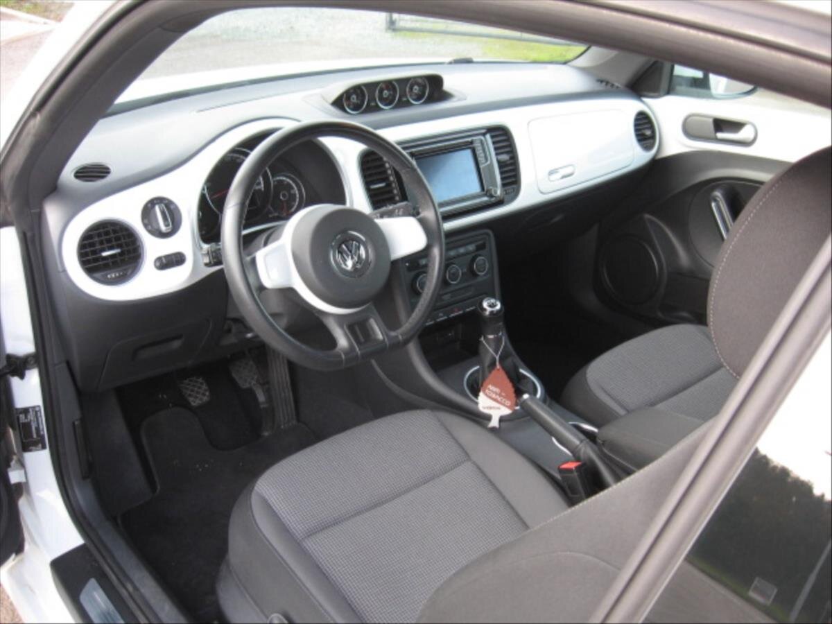 Volkswagen Beetle Hatchback 1,2 l 77 kw