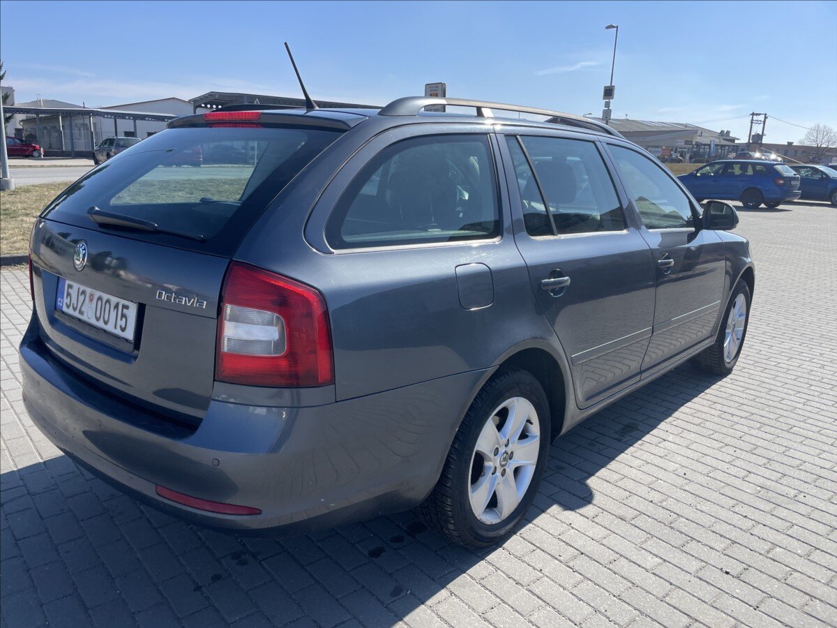 Škoda Octavia Kombi 2,0 l 103 kw