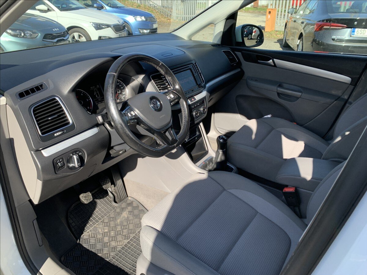 Volkswagen Sharan MPV 2,0 l 110 kw