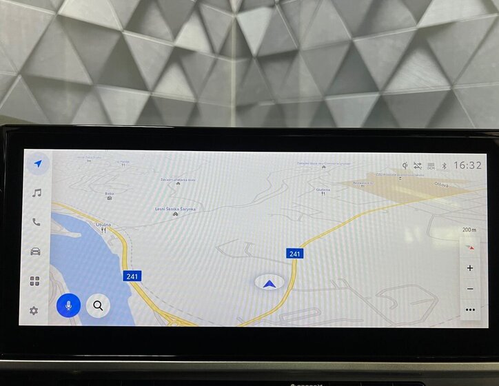 Toyota Camry Sedan / Limuzína 2,5 l 169 kw