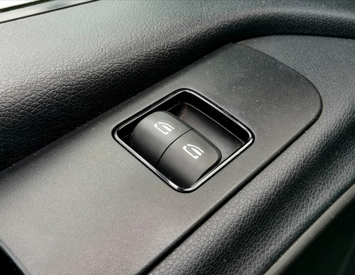 Mercedes-Benz Sprinter 13