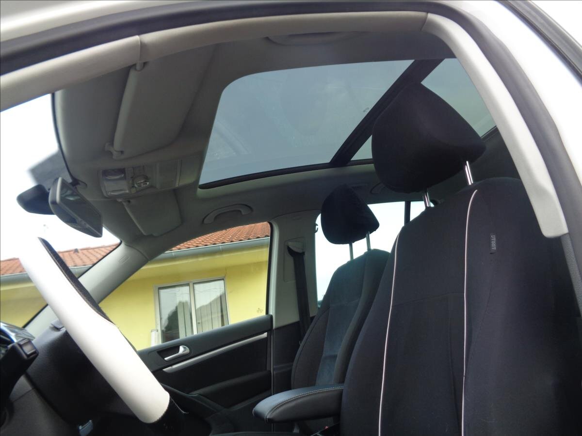 Volkswagen Tiguan Kombi 2,0 l 103 kw