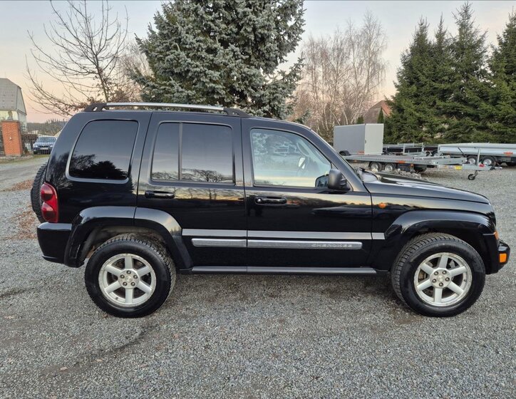 Jeep Cherokee Ostatní 2,8 l 120 kw