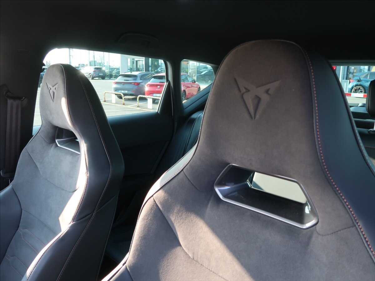 Cupra Ateca SUV / Terénní 1,5 l 110 kw