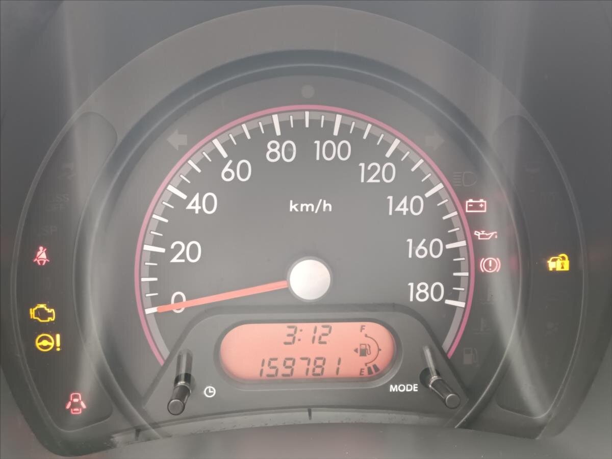 Suzuki Alto Hatchback 996,0 50 kw