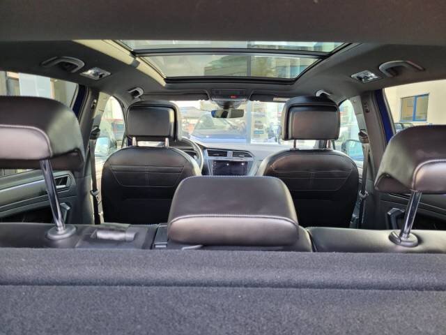 Volkswagen Tiguan SUV 2,0 l 235 kw
