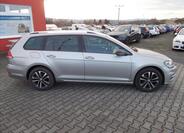 Volkswagen Golf 9