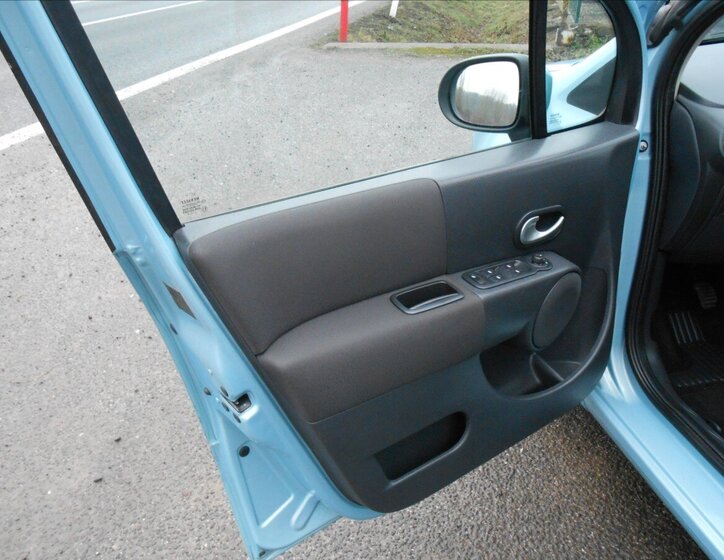 Renault Modus Hatchback 1,1 l 55 kw