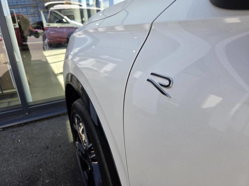 Volkswagen Tiguan SUV 2,0 l 195 kw