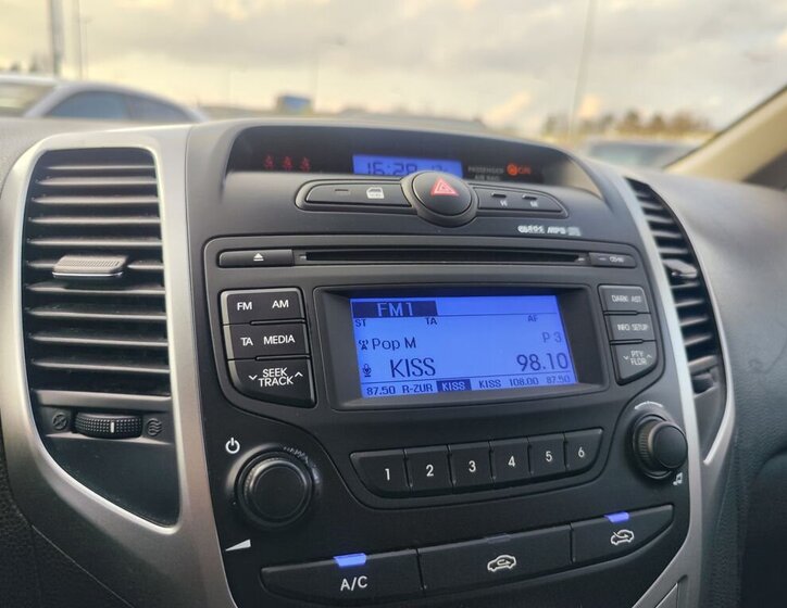 Hyundai ix20 MPV 1,4 l 66 kw