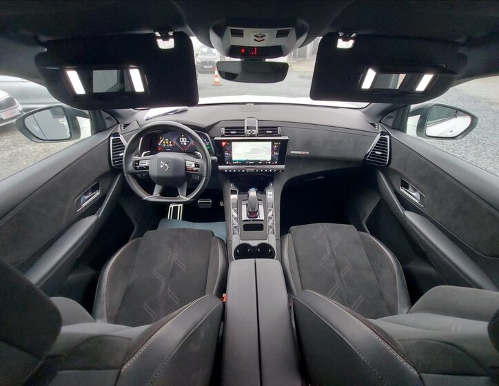 DS Automobiles DS7 Crossback SUV / Terénní 1,6 l 133 kw