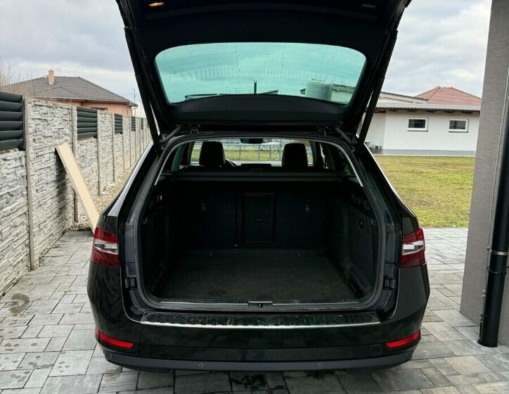 Škoda Superb Kombi 0,0 140 kw