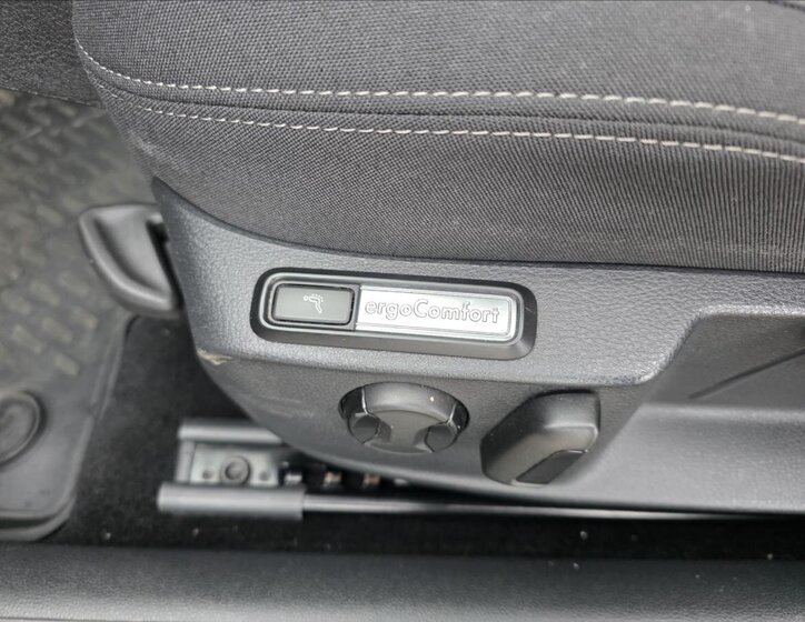 Volkswagen Passat 10