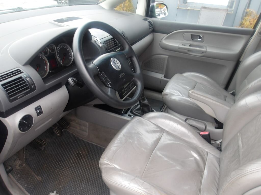 Volkswagen Sharan MPV 1,9 l 96 kw