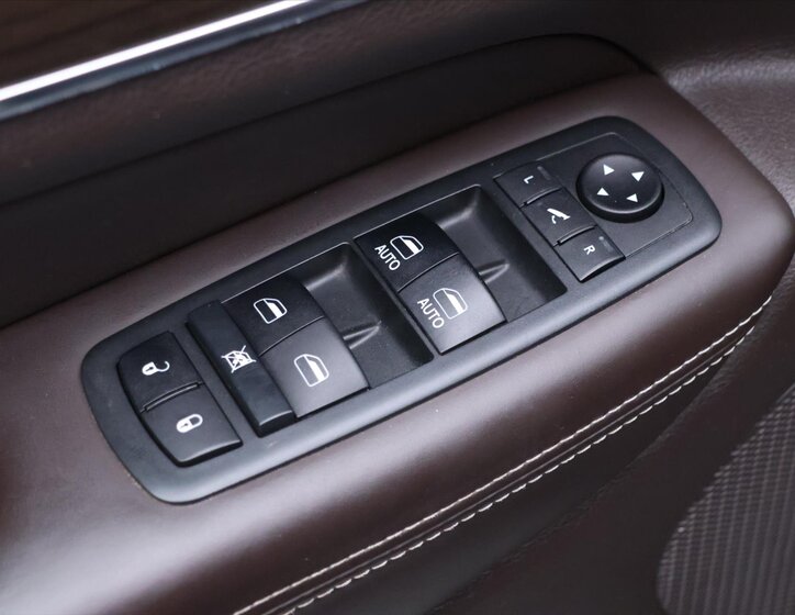 Jeep Grand Cherokee SUV 3,0 l 184 kw