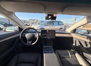 Tesla Model 3 Sedan / Limuzína 0,0 100 kw