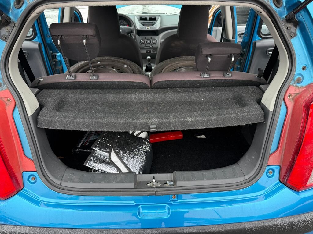 Nissan Pixo Hatchback 996,0 50 kw