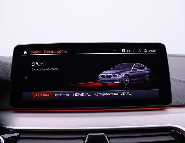 BMW Řada 5 Sedan / Limuzína 2,0 l 135 kw