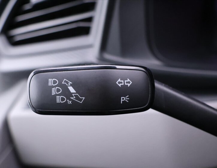 Volkswagen Transporter Kombi 2,0 l 110 kw