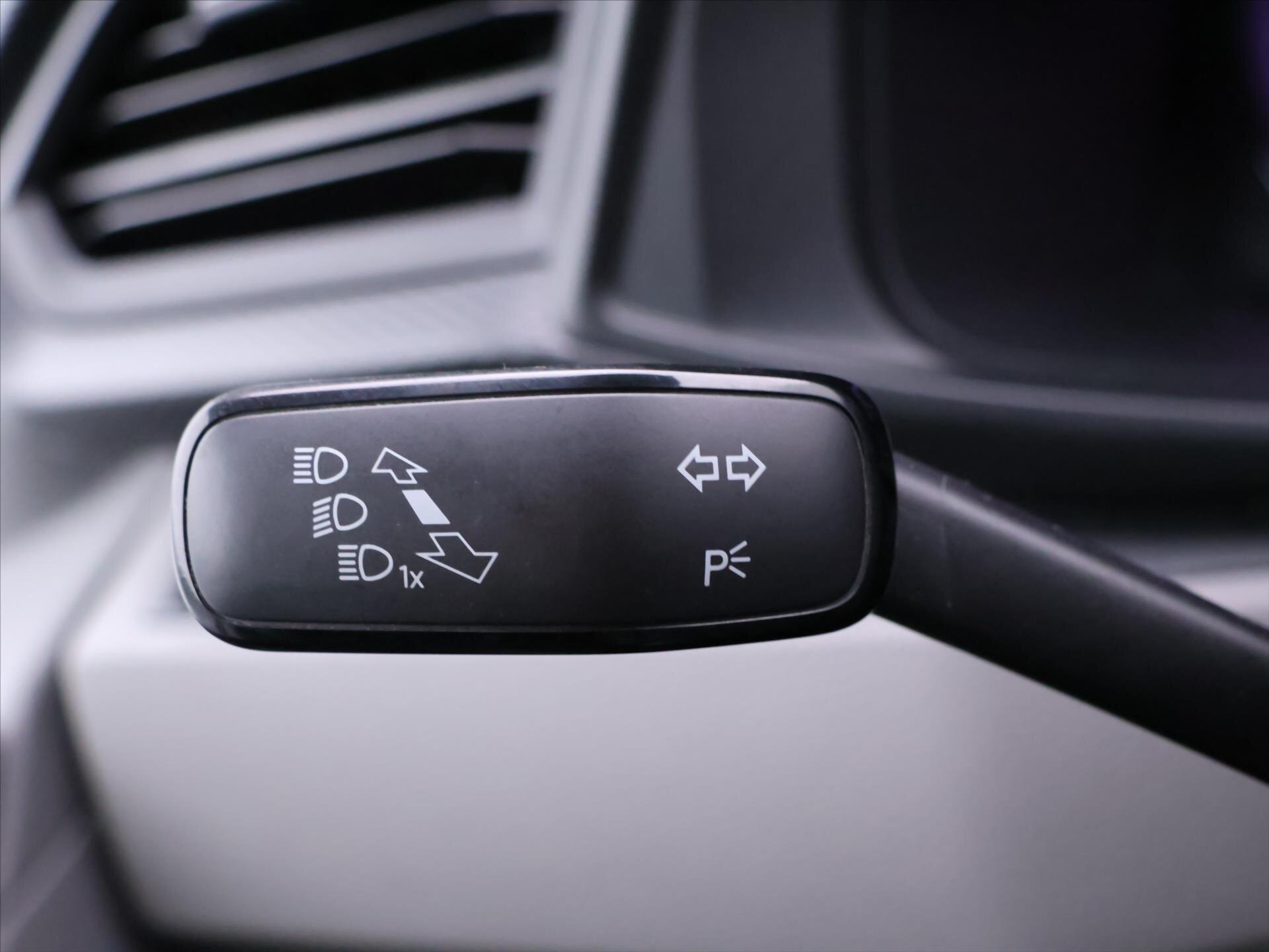 Volkswagen Transporter Kombi 2,0 l 110 kw