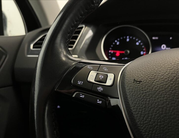 Volkswagen Tiguan SUV / Terénní 2,0 l 110 kw