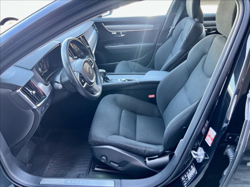 Volvo V90 Kombi 2,0 l 140 kw