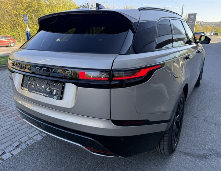 Land Rover Range Rover Velar SUV / Terénní 3,0 l 221 kw