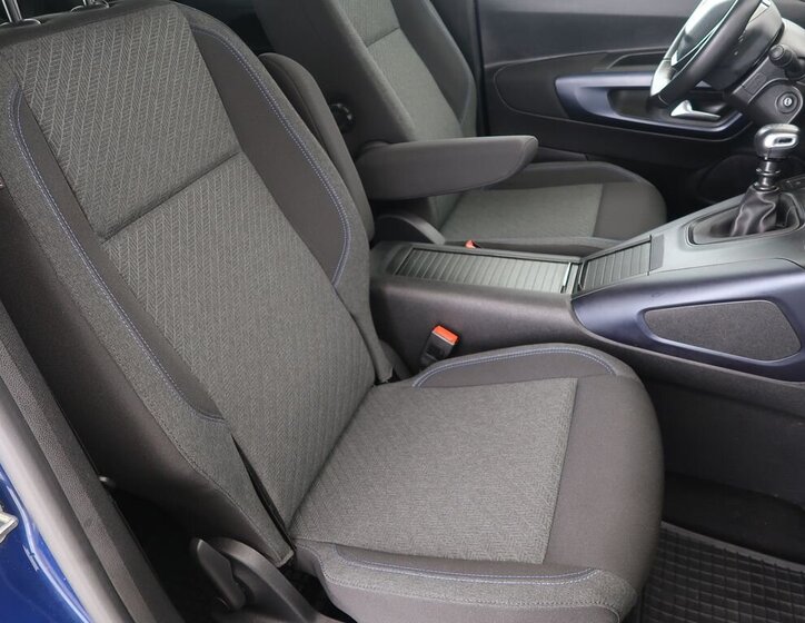 Peugeot Rifter MPV 1,5 l 96 kw