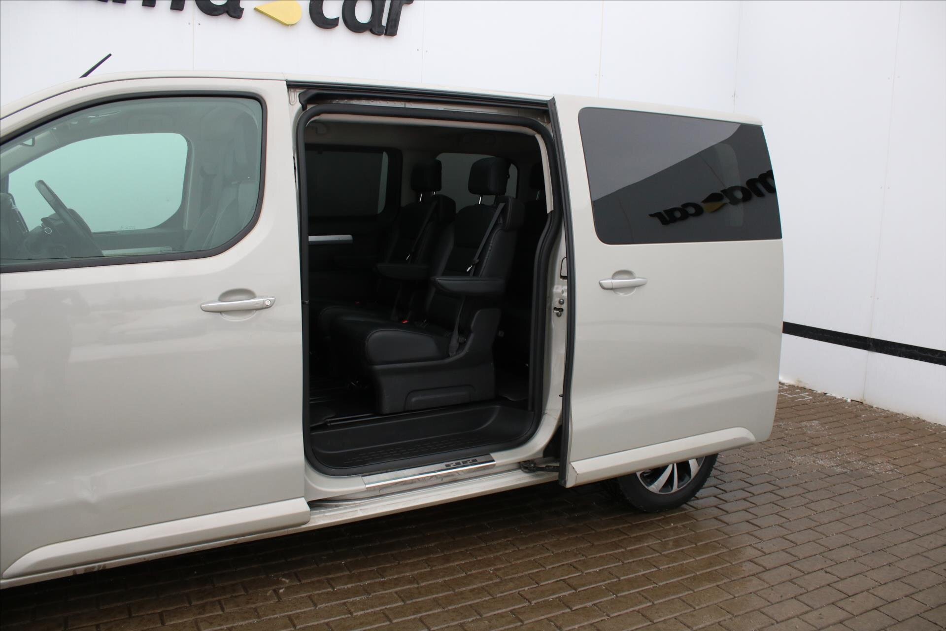 Citroën SpaceTourer MPV 2,0 l 130 kw