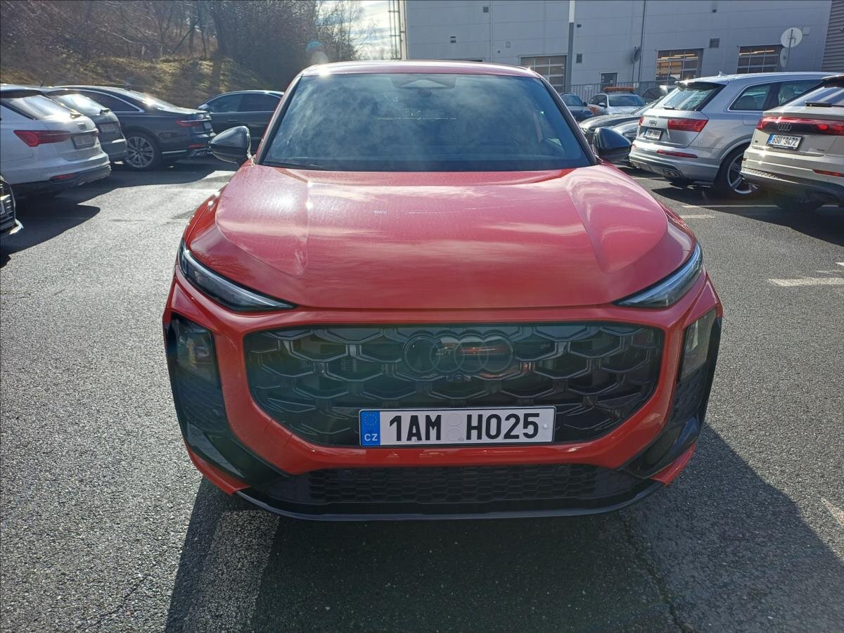 Audi Q3 CUV 2,0 l 110 kw
