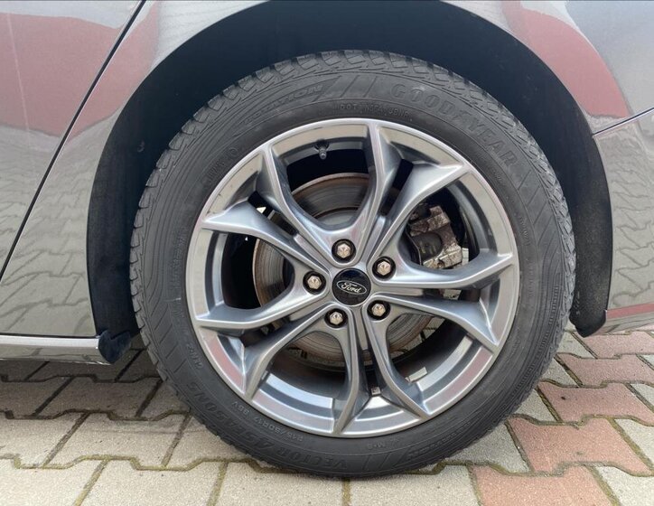 Ford Focus Kombi 1,5 l 88 kw