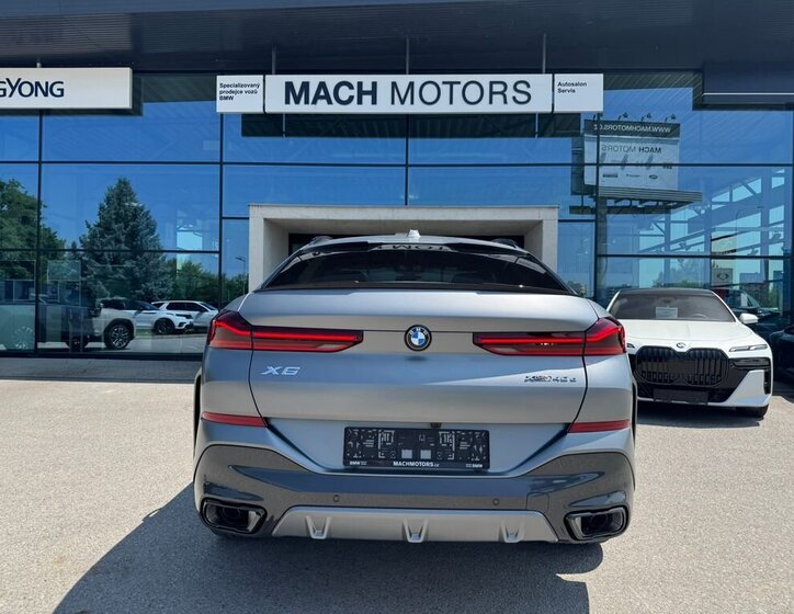 BMW X6 SUV / Terénní 4,4 l 210 kw