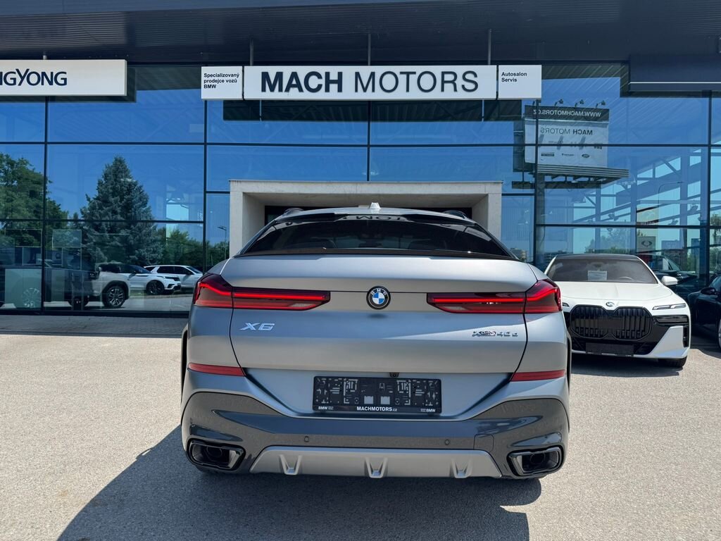 BMW X6 SUV / Terénní 4,4 l 210 kw