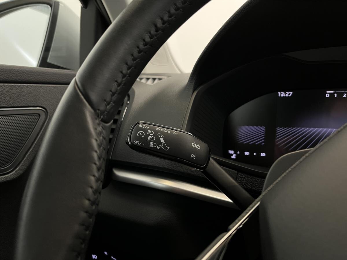 Škoda Karoq SUV 1,5 l 110 kw