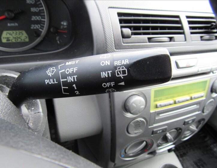 Mazda 2 Hatchback 1,2 l 55 kw