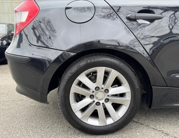 BMW Řada 1 Hatchback 2,0 l 90 kw