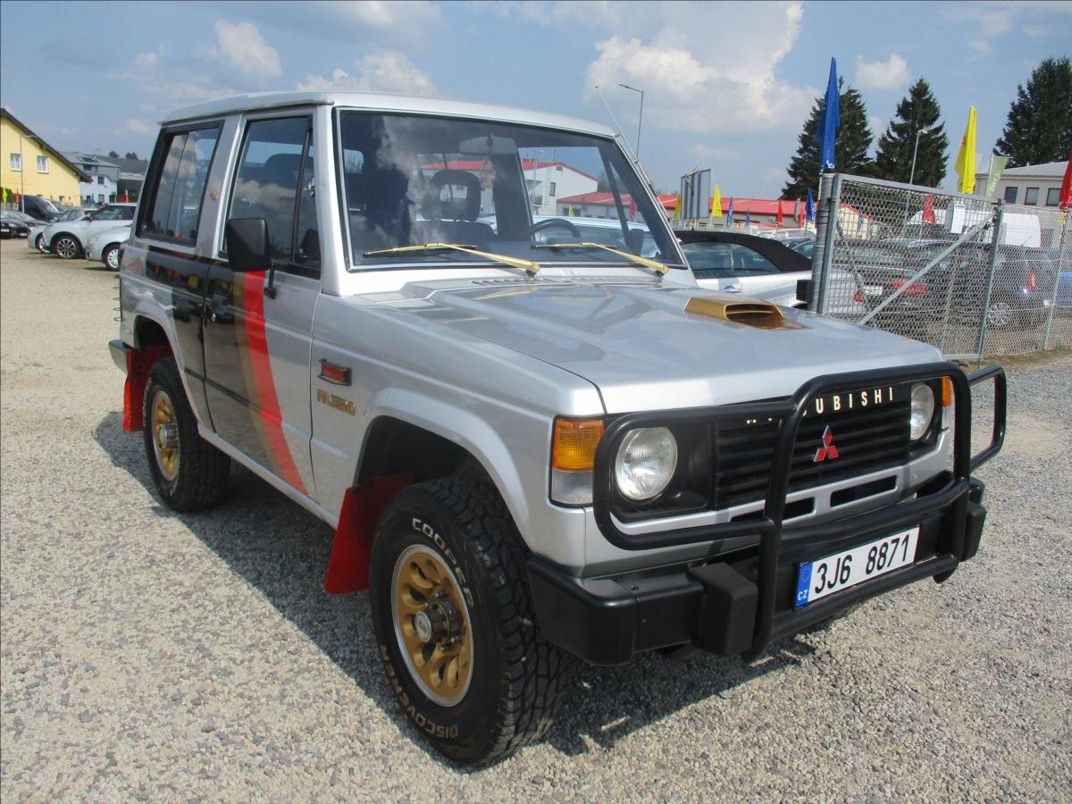 Mitsubishi Pajero SUV / Terénní 2,5 l 70 kw