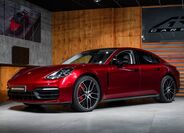 Porsche Panamera 1