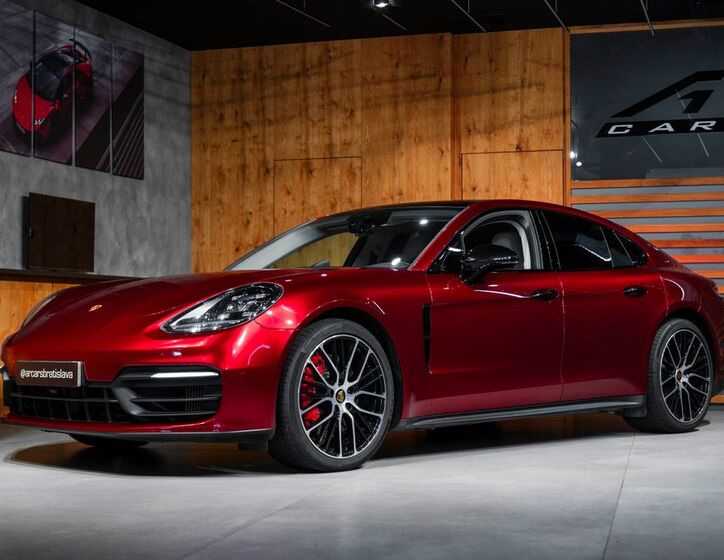 Porsche Panamera 1