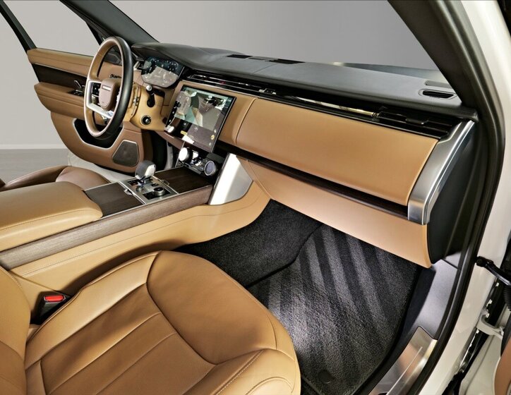 Land Rover Range Rover SUV 4,4 l 390 kw