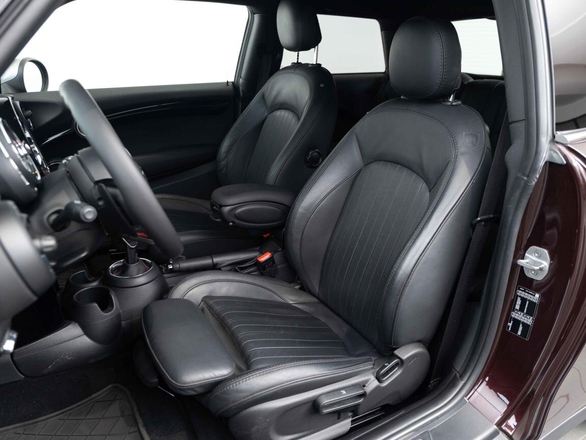 Mini Cooper Hatchback 2,0 l 141 kw