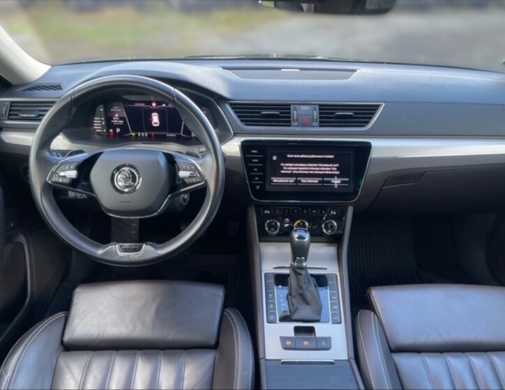 Škoda Superb 9