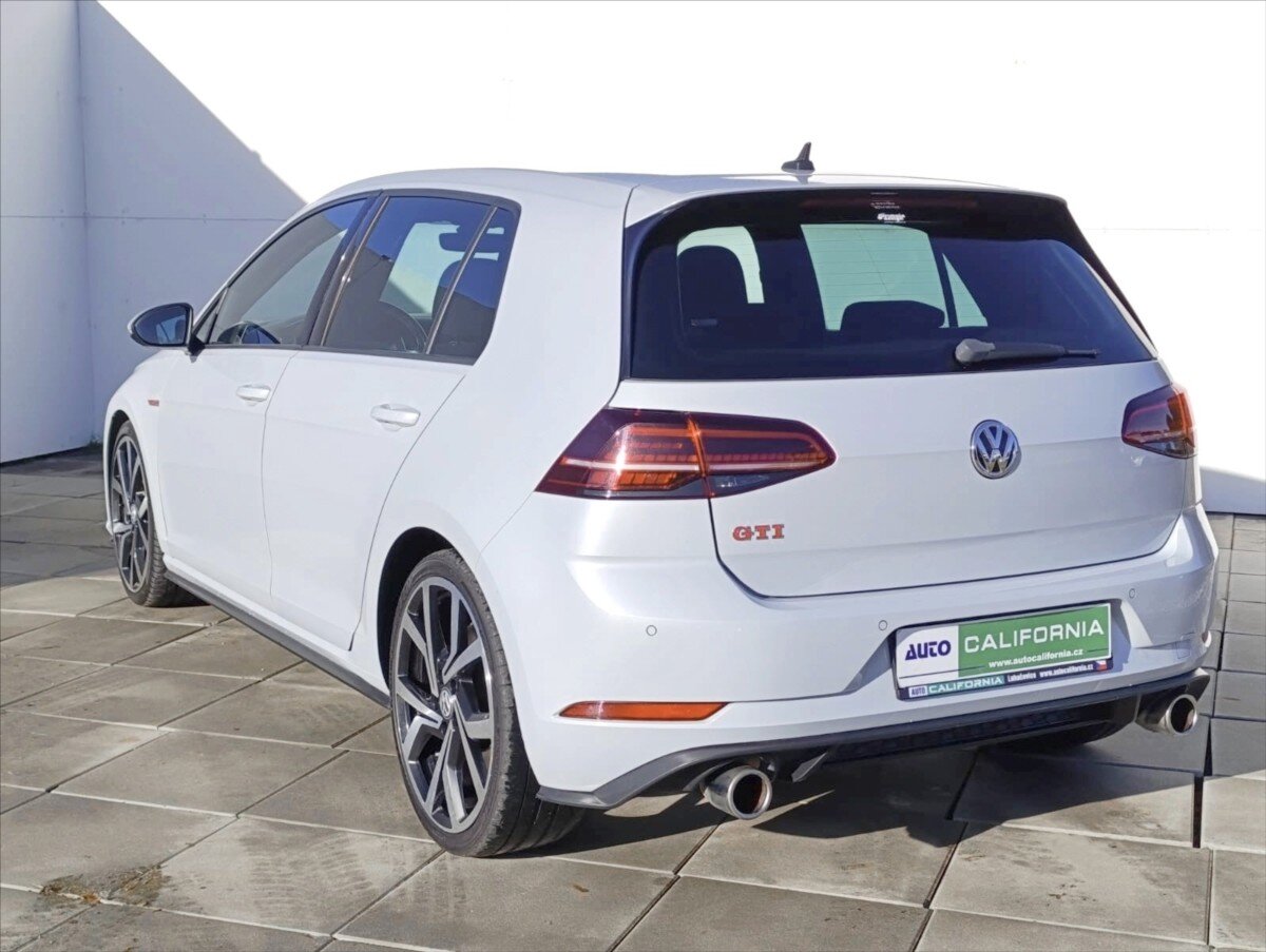 Volkswagen Golf Hatchback 2,0 l 180 kw